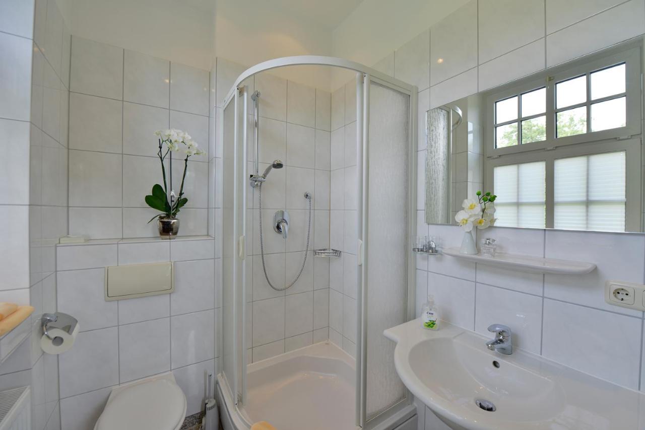 Bb Haus Neugebauer Garni Hotel Гайзенхайм Екстериор снимка