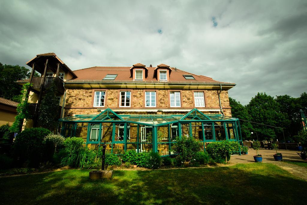 Bb Haus Neugebauer Garni Hotel Гайзенхайм Екстериор снимка