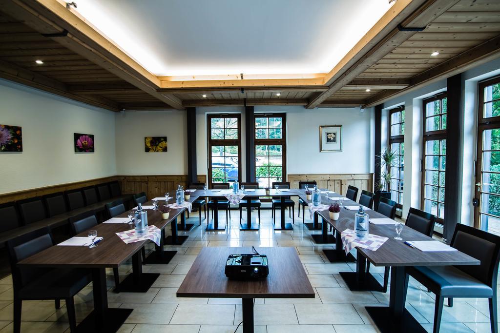 Bb Haus Neugebauer Garni Hotel Гайзенхайм Екстериор снимка